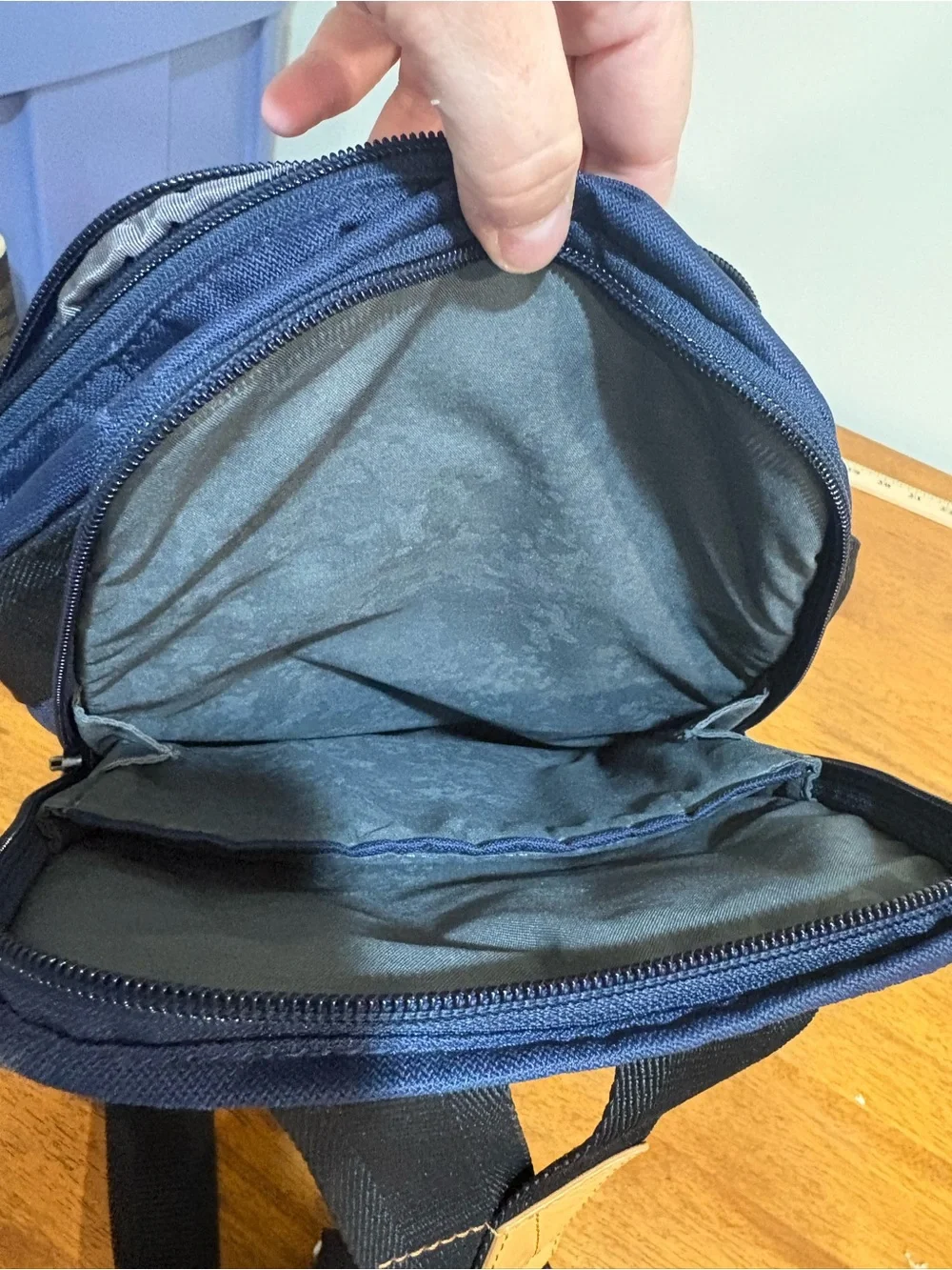 TUMI Kimball Commuter Series Adjustable Sling Bag / Backpack Navy/ Black, NWOT